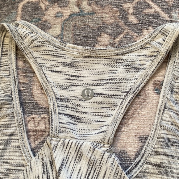 lululemon essential tank - Tiger Space Dye Black White - Picture 4 of 6